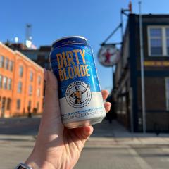 We think 70 degrees in February calls for a Dirty Blonde 🍺 ☀️
